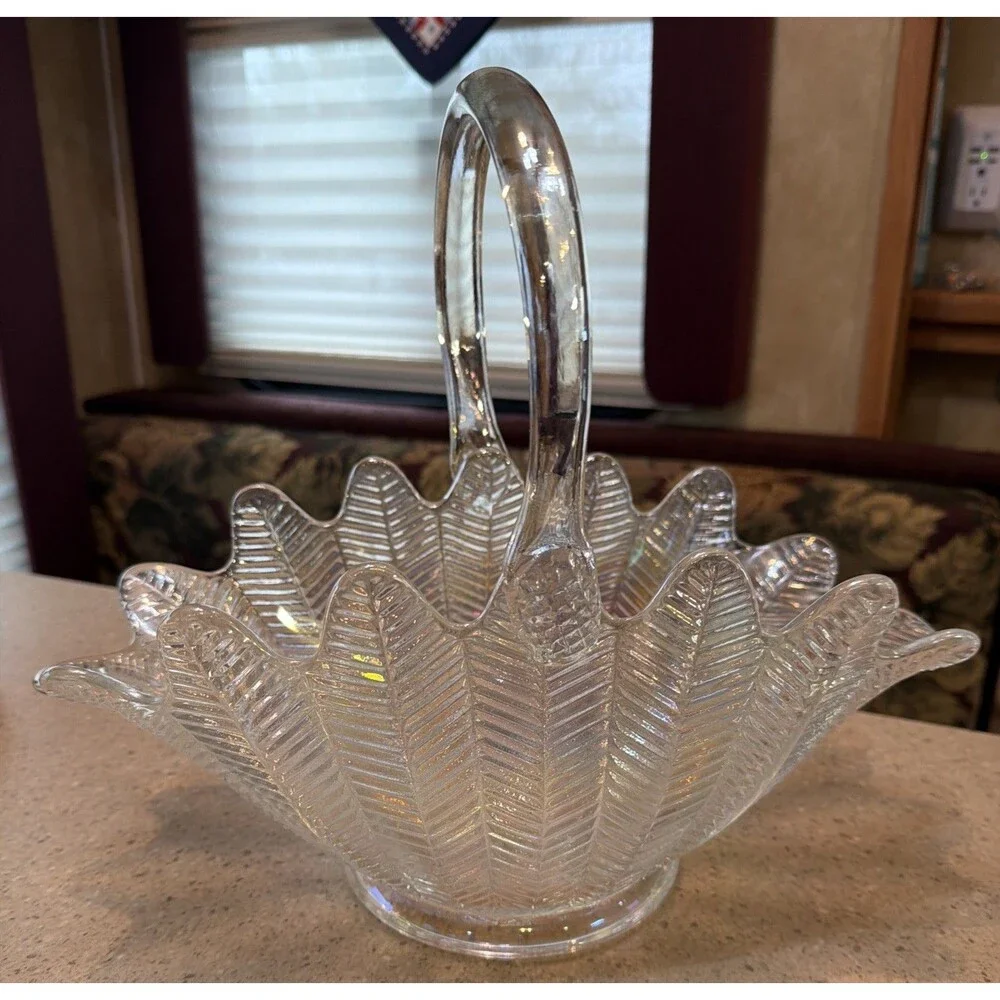 LE Smith Clear Glass Feather Pattern Basket Scalloped Edge Applied Handle. 13.5”
